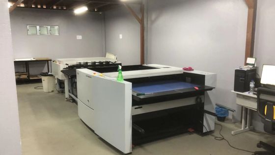 220V Điện áp chuẩn 2020 Năm Máy chế tạo tấm nhiệt Kích thước vật lý 2300*1255*1200mm Độ lặp lại tấm ± 5 μm