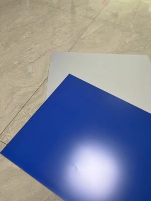 Tấm CTP Hai Lớp Với Nguồn Sáng Nhạy 830nm Cho 350000 Lần In Chưa Nung và Bảo Hành 24 Tháng