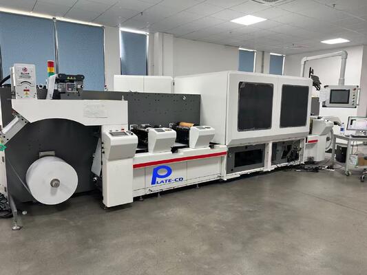 Điều chỉnh tốc độ hoàn toàn tự động Máy in kỹ thuật số cung cấp mực sắc tố dựa trên nước và độ phân giải 600600dpi 6001200dpi cho hình ảnh sắc nét