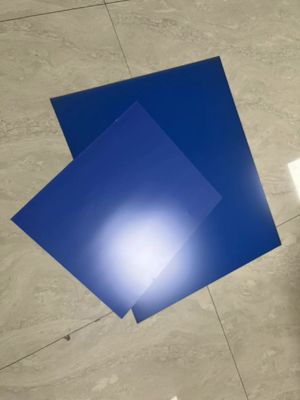 Nguồn ánh sáng nhạy cảm 830nm Bảng CTP hai lớp với điểm tăng ≤10% và đèn màu vàng an toàn